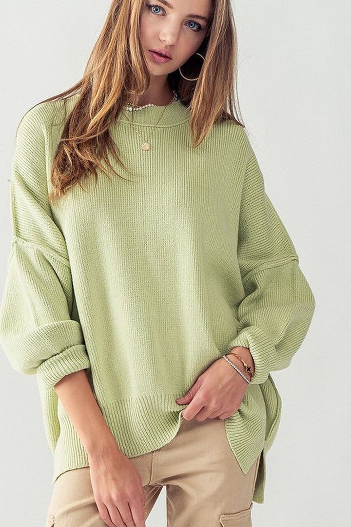 Urban Daizy - Oversized Side Slit Crew Neck Cozy Sweater in Pistachio