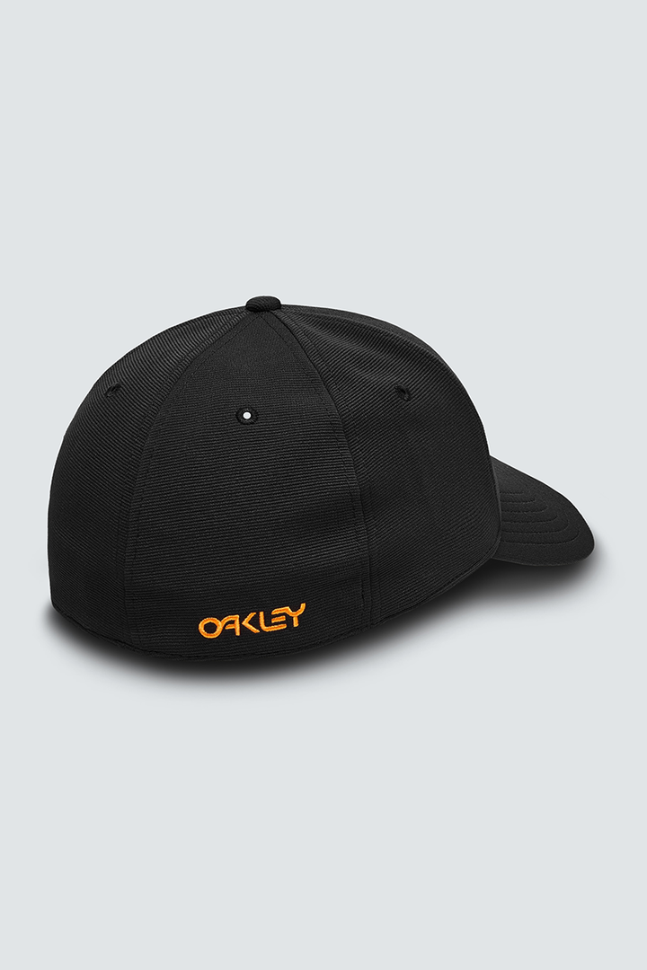 Oakley - 6 Panel Stretch Hat Embossed in Blackout