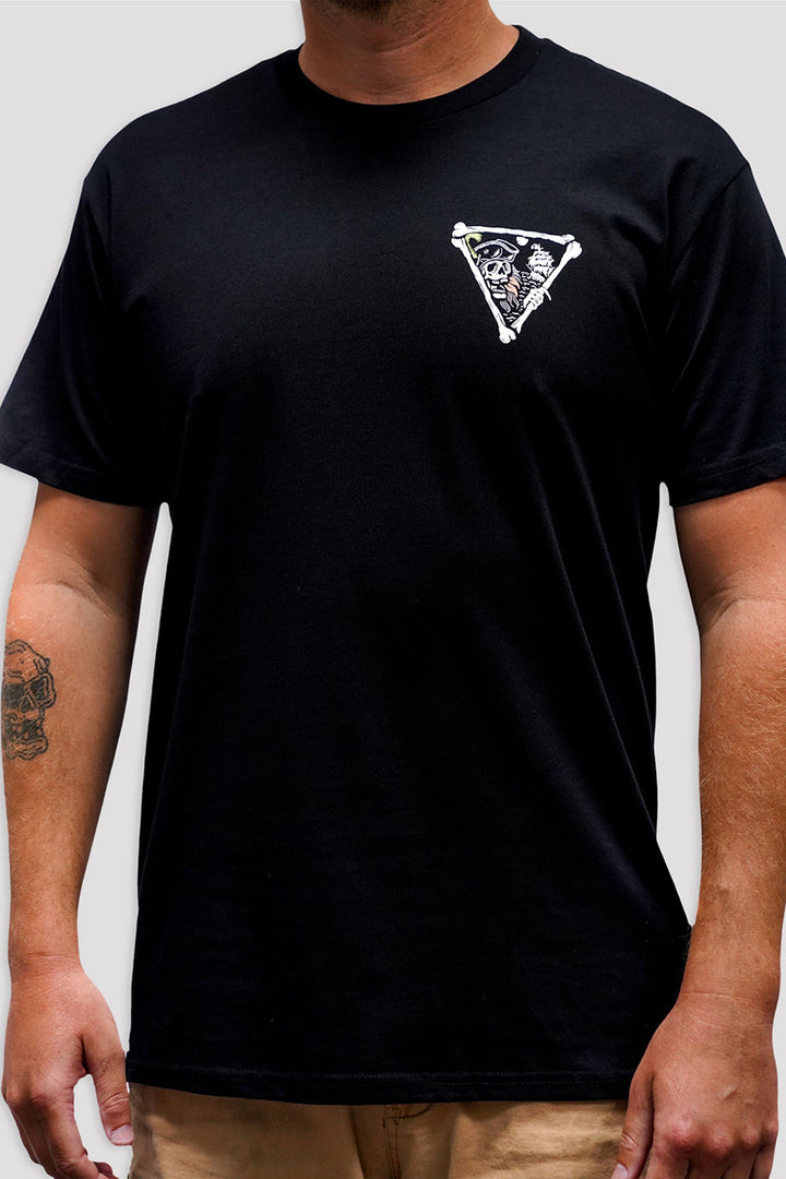 Haggard Pirate - Bermuda Tee in Black