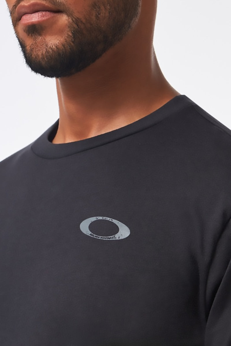 Oakley - Standard Issue Oakley Brave Tee in Blackout