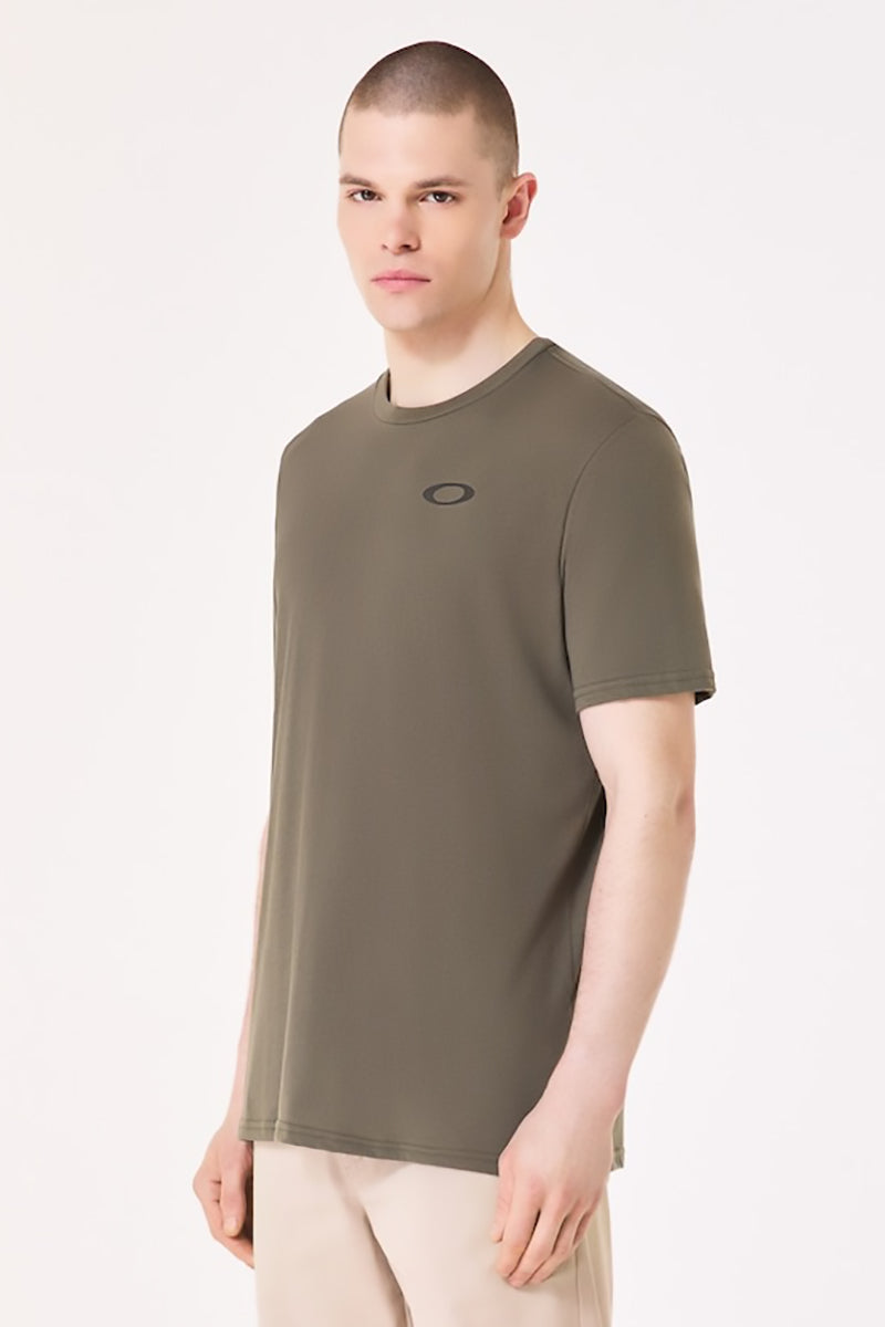 Oakley - Standard Issue Talon Tee in Dark Brush