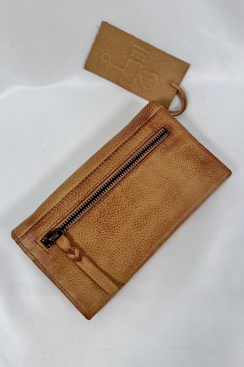 Rock Paper Scissors - "Pound" Snap Clutch Wallet in Cognac