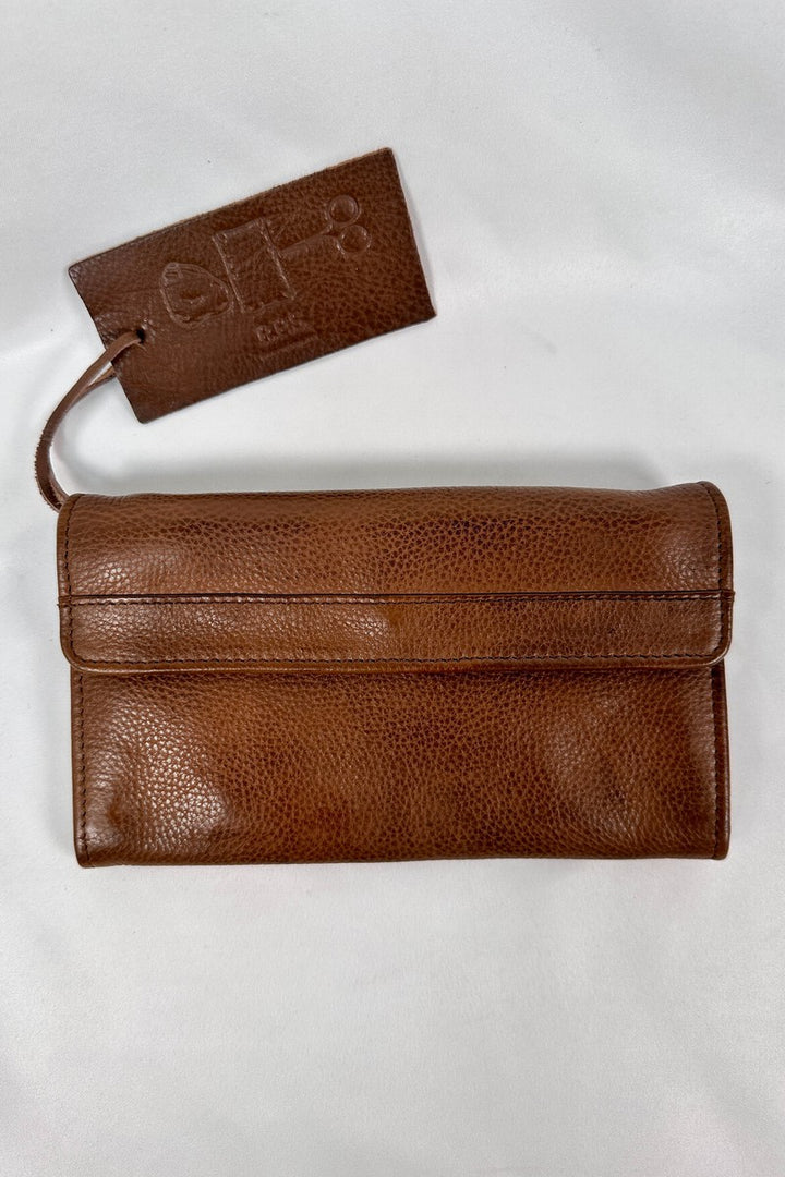 Rock Paper Scissors - "Pound" Snap Clutch Wallet in Brown