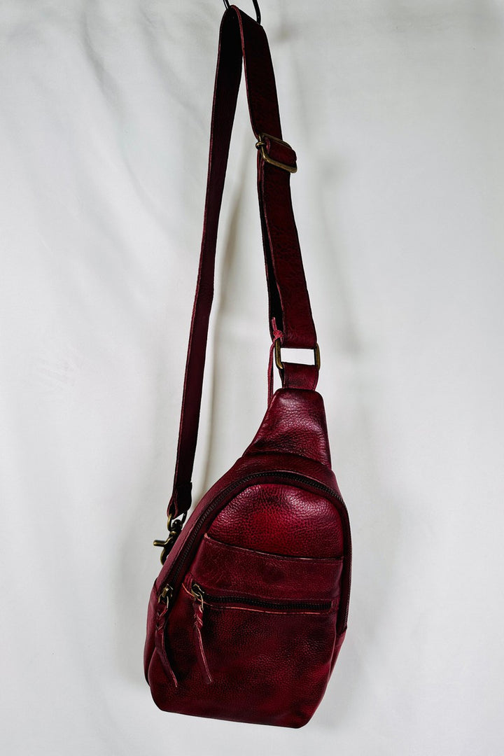 Rock Paper Scissors - "Noa" Sling Bag in Burgundy