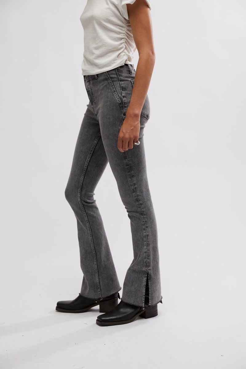 Free People - Level Up Slit Bootcut Jeans in Ridge Grey