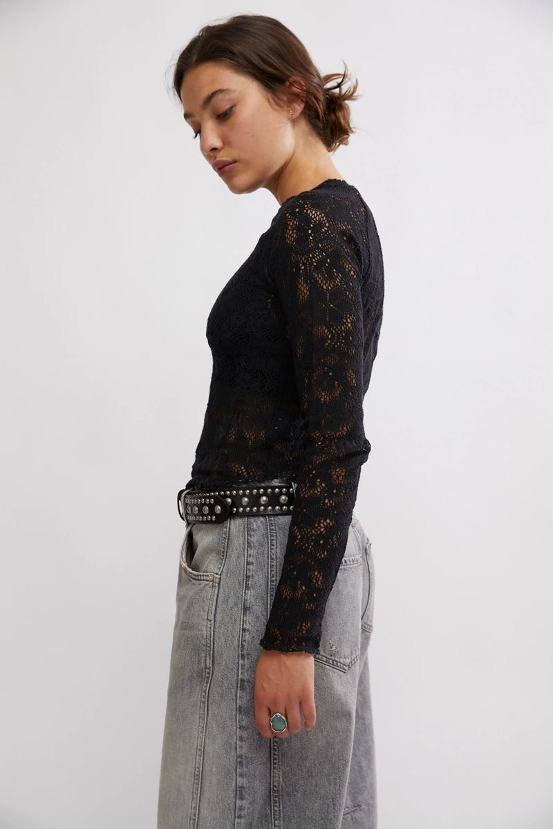 Free People - In The Meadow Tee in Black