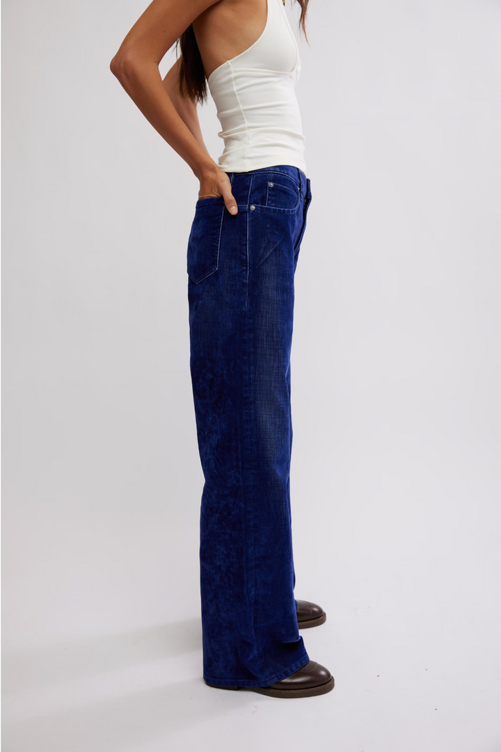 Free People - We The Free Tinsley Baggy High-Rise Flocked Jeans in Twilight Blue