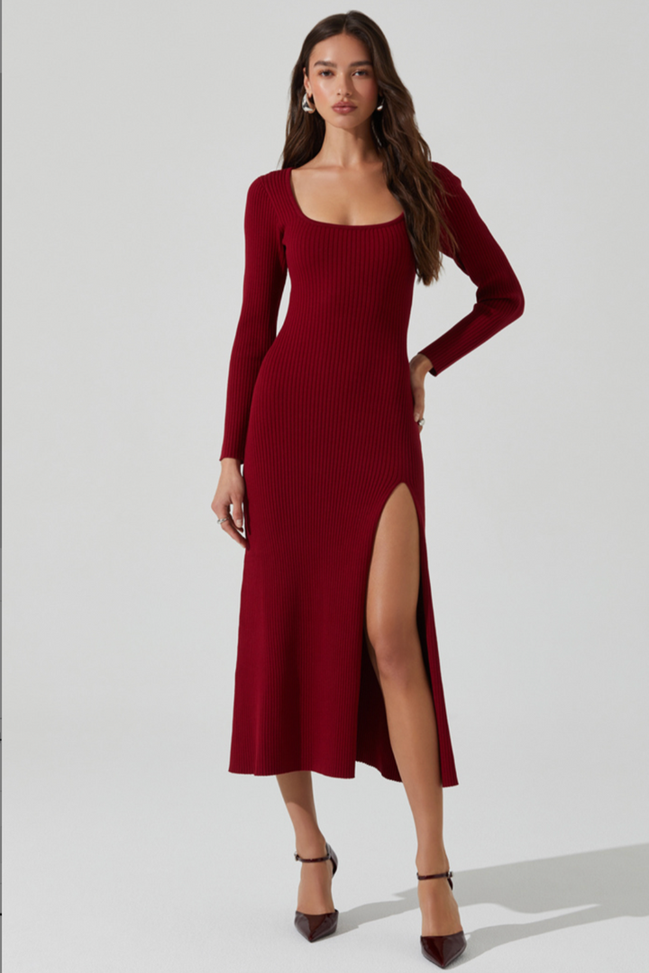 Astr - Kylie Sweater Dress in Cherry Red