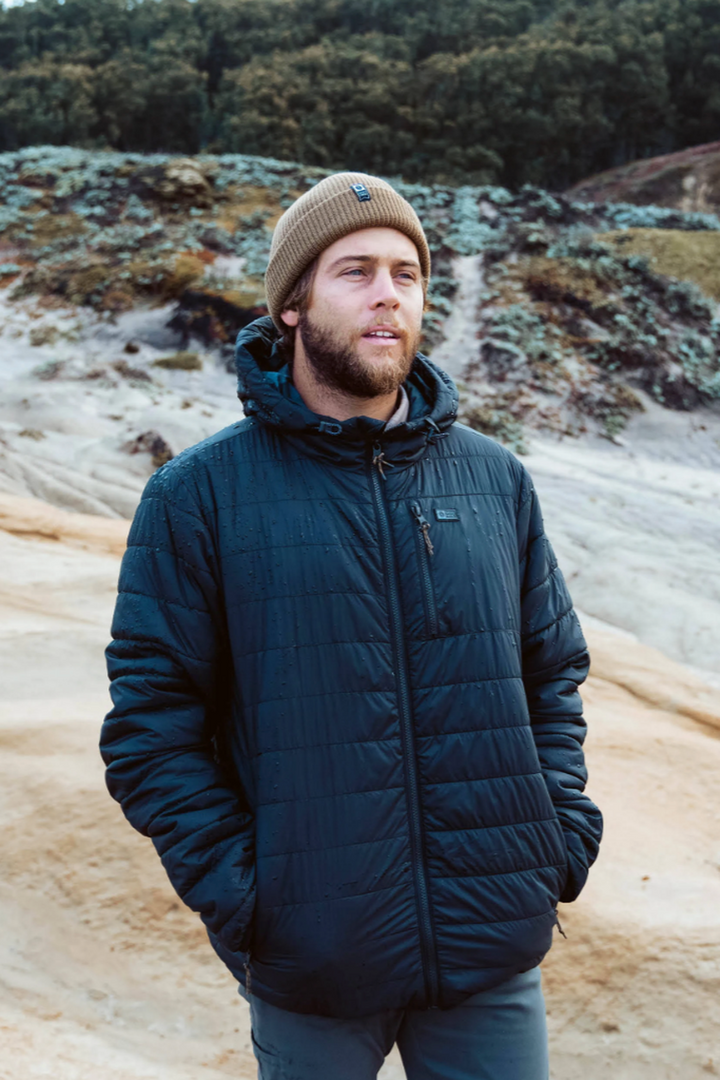 Salty Crew - Barrier 2.0 Puff Jacket in Black