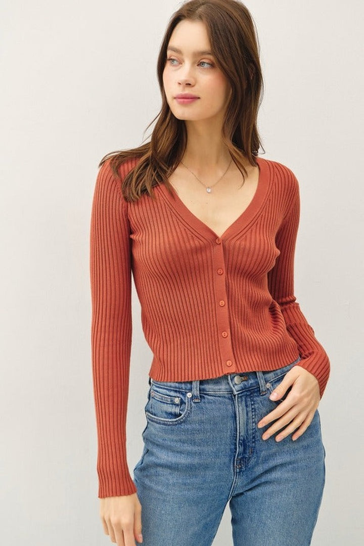 Be Cool - Ribbed V-Neck Slim Cardigan in Rust