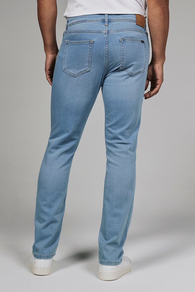 7DIAMONDS - Generation™ Athletic Fit Denim in Light Ocean