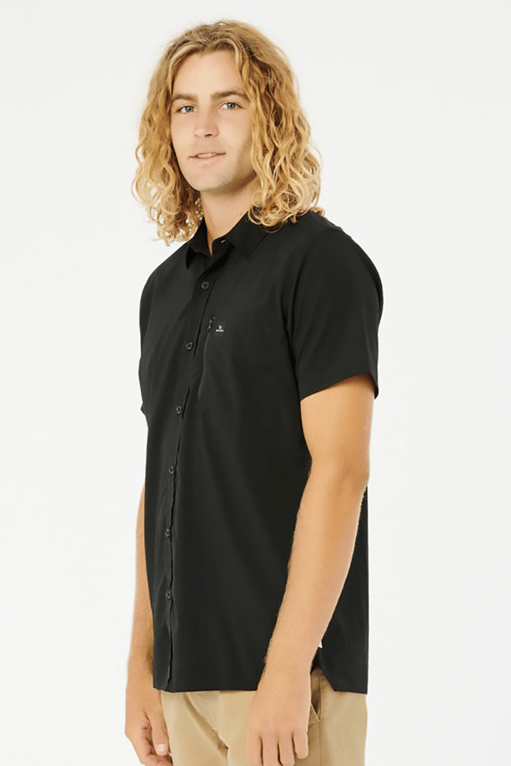 Rip Curl - Vaporcool Short Sleeve Shirt in Black