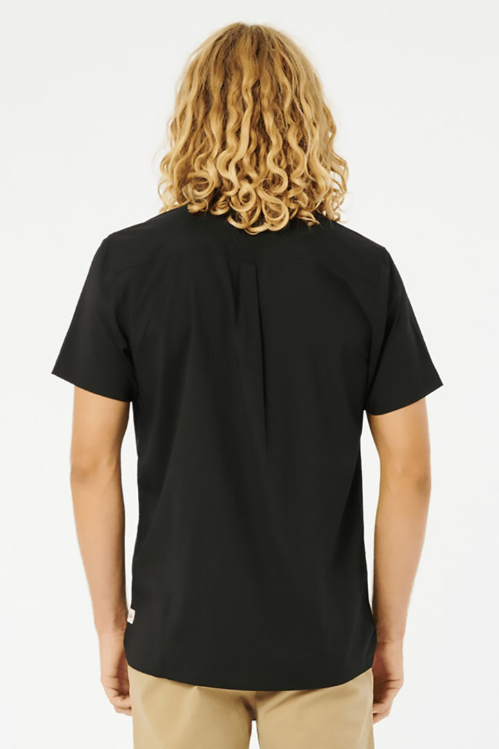 Rip Curl - Vaporcool Short Sleeve Shirt in Black